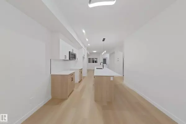 Edmonton, AB T6W 4V2,#65 18120 28 AV SW