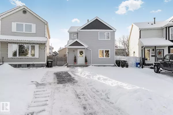 Sherwood Park, AB T8A 4J3,295 VANTAGE LN