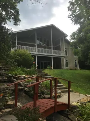 1066 Lake Viking TER, Altamont, MO 64620