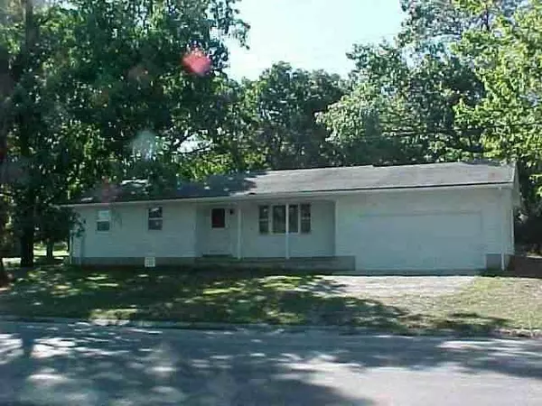 375 WARSAW RD, Osceola, MO 64776