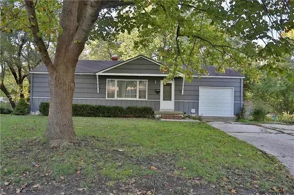 8813 E 85 TER, Raytown, MO 64138