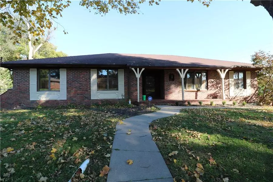 4401 Frederick AVE, St Joseph, MO 64506