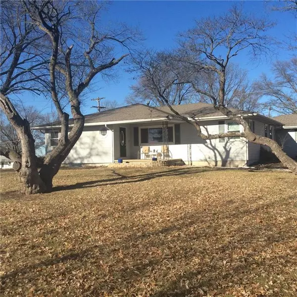 Basehor, KS 66007,15644 Maple ST