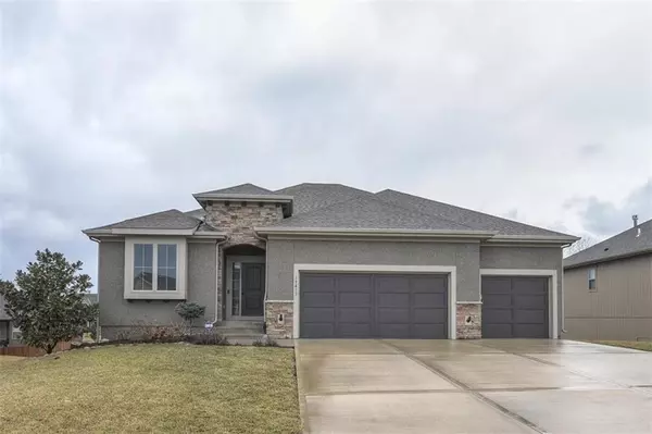 19413 W 199th TER, Spring Hill, KS 66083