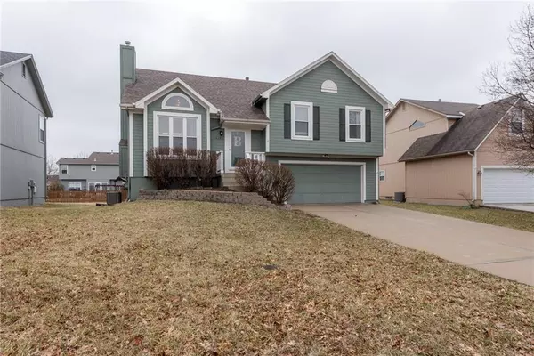 Olathe, KS 66062,16389 S SUNSET ST