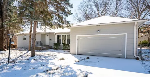 3719 W 47 PL, Roeland Park, KS 66205