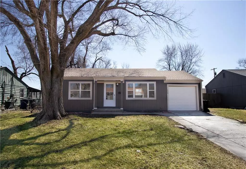 Olathe, KS 66061,629 W Poor ST