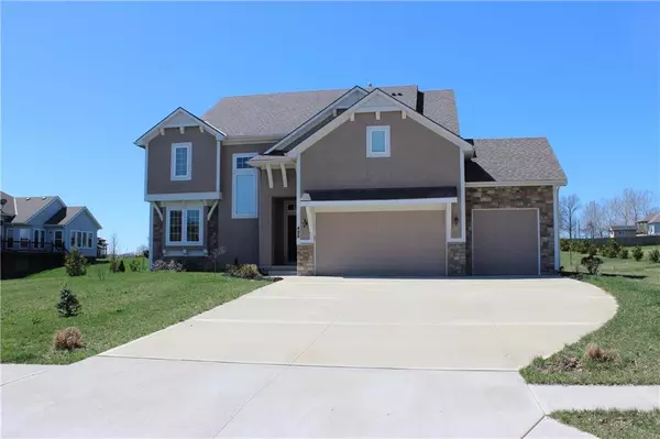 425 Pierse Hollow ST, Raymore, MO 64083