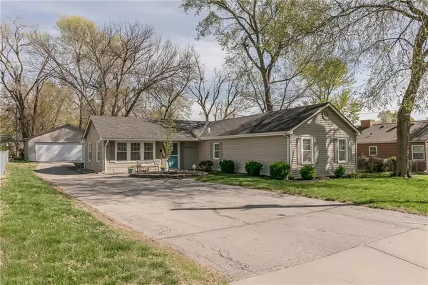 3920 W 48th ST, Roeland Park, KS 66205