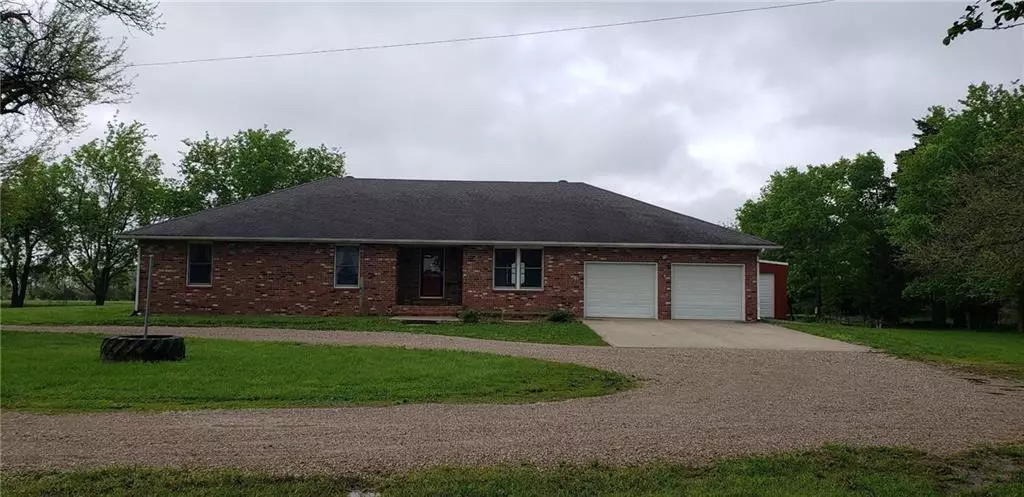 1322 185th ST, Fort Scott, KS 66701