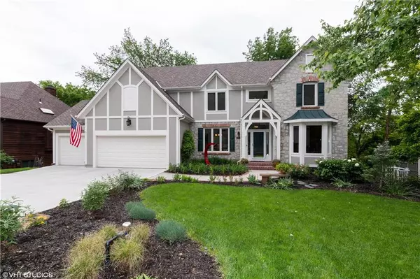 26251 W Cedar Niles CIR, Olathe, KS 66061