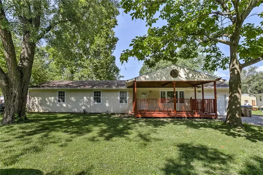 508 LACY LN, Belton, MO 64012