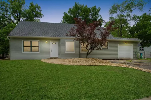 5109 W 49th ST, Roeland Park, KS 66205