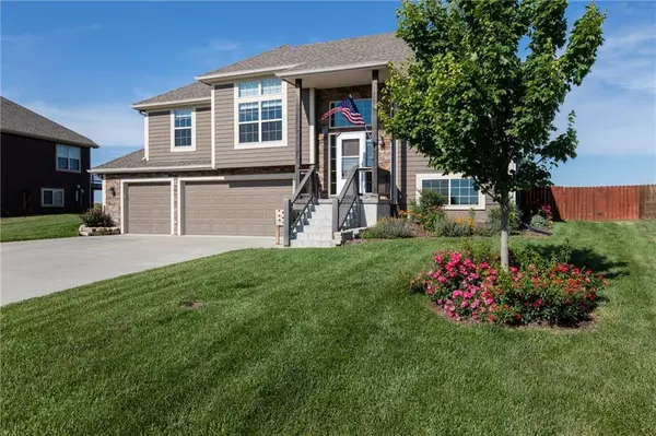 3725 N 152nd TER, Basehor, KS 66007