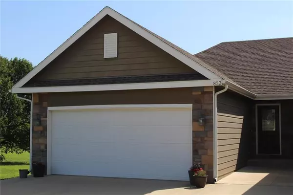 Tonganoxie, KS 66086,823 Willow Pointe CIR