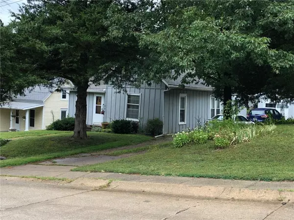 Excelsior Springs, MO 64024,724 Hazel ST