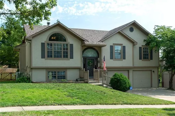 Liberty, MO 64068,809 BLACK OAK DR