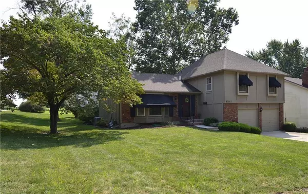 8701 Hadley ST, Overland Park, KS 66212