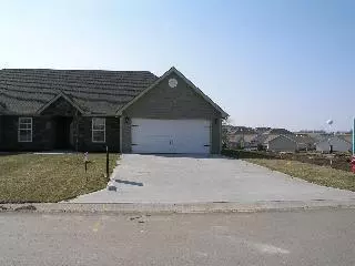 Tonganoxie, KS 66086,2332 Sycamore ST