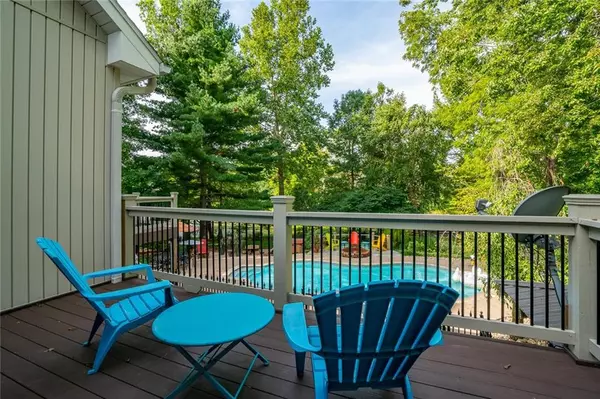 Blue Springs, MO 64014,1078 NE Lake Point CT