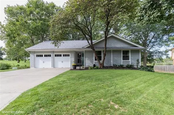 10309 NW 67th ST, Parkville, MO 64152