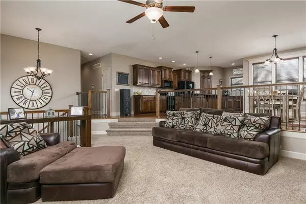 Lansing, KS 66043,1296 Summit CT