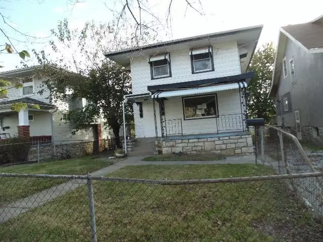 4105 College AVE, Kansas City, MO 64130