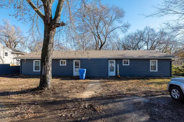 515 S Delaware ST, Tonganoxie, KS 66086