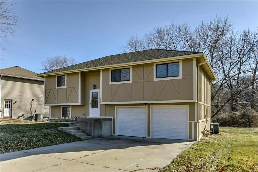 Leavenworth, KS 66048,3559 Tudor DR