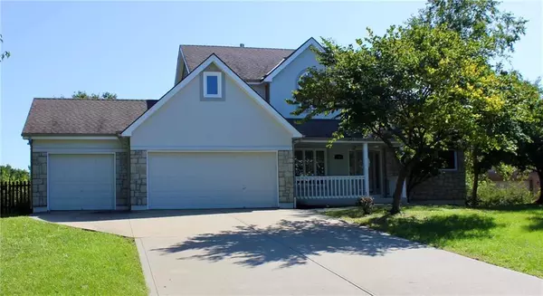 15401 Poplar ST, Basehor, KS 66007