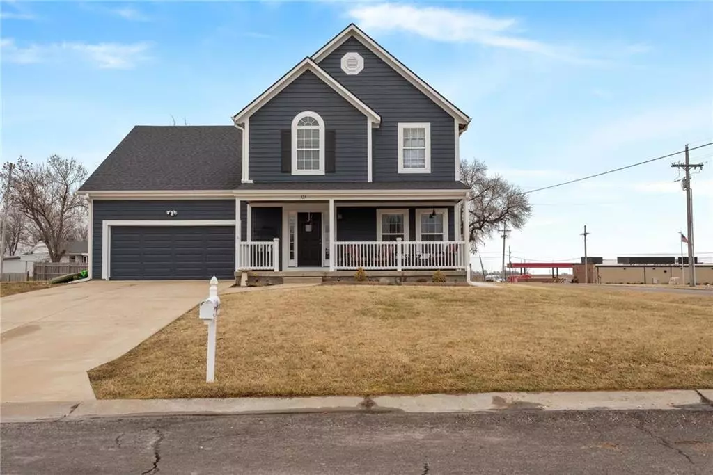 Wellsville, KS 66092,325 Pendleton CT