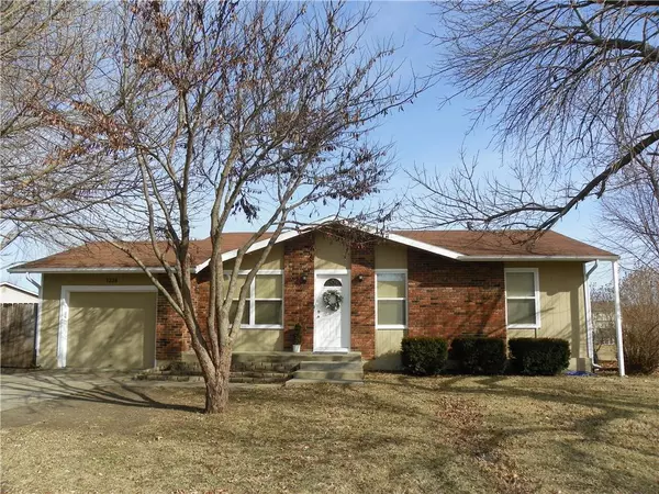 1336 Tall Grass, Eudora, KS 66025