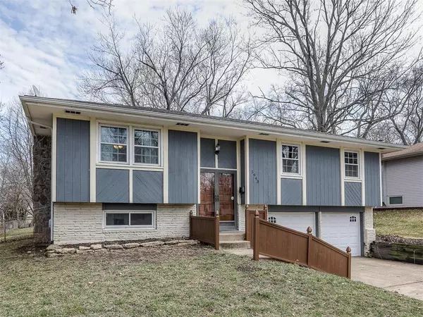 Shawnee, KS 66216,5943 Caenen ST