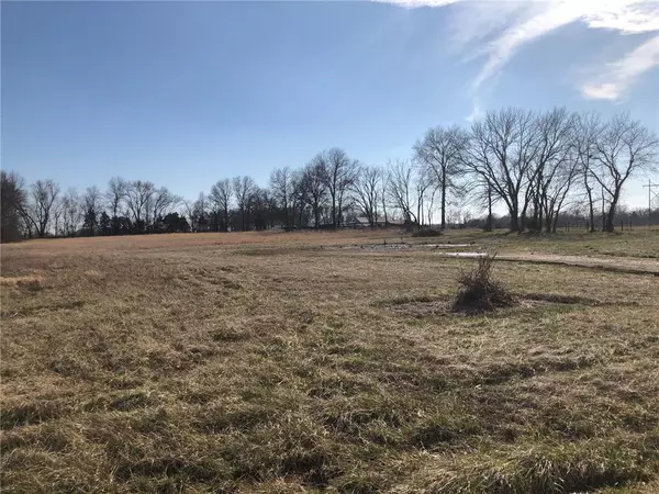 Nevada, MO 64772,12686 S 1475 RD