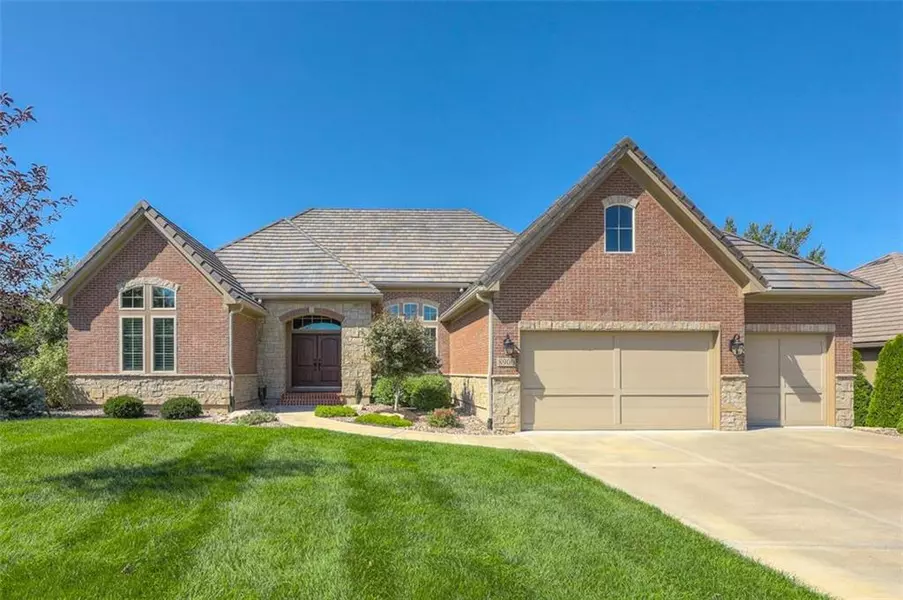 8900 Vista, Lenexa, KS 66220