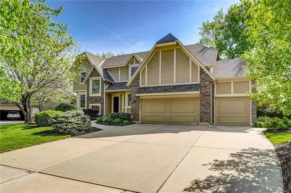 13007 Long ST, Overland Park, KS 66213