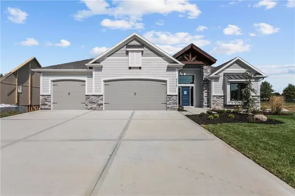 4317 Stone Canyon, Blue Springs, MO 64015