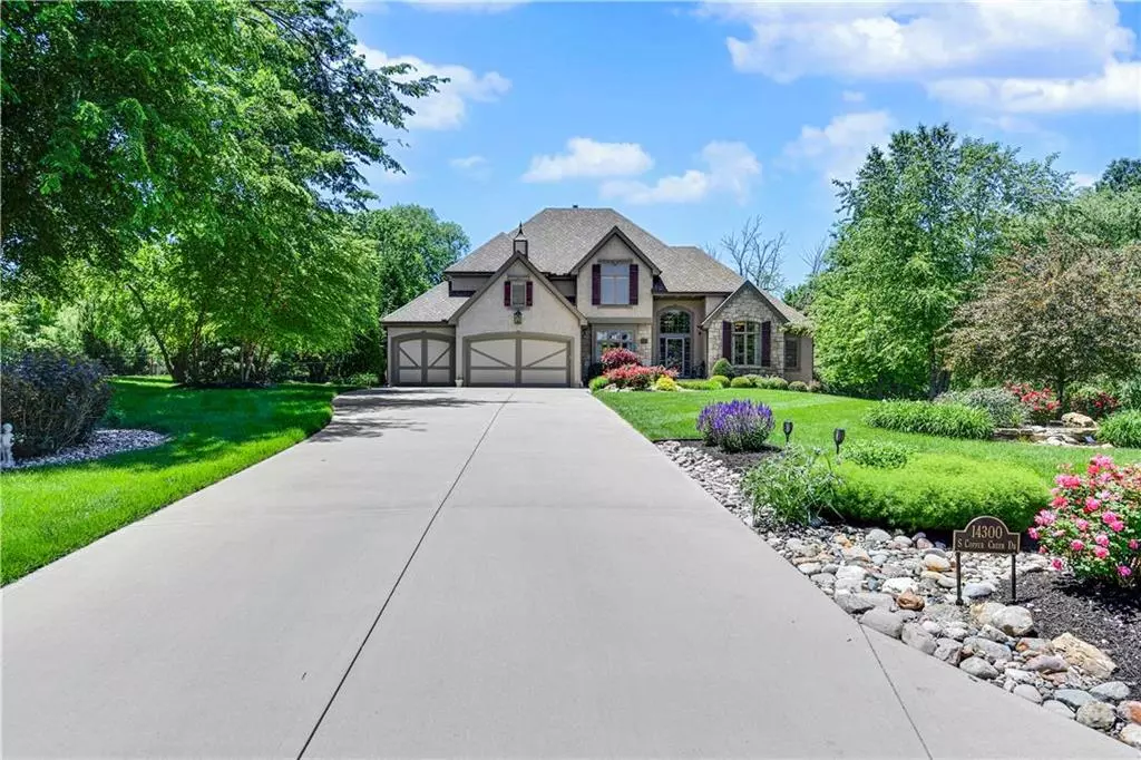 Olathe, KS 66062,14300 Copper Creek