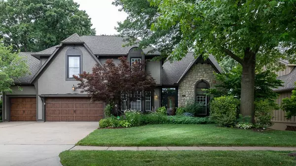 8110 139th, Overland Park, KS 66223