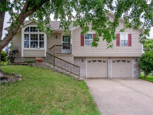 Raymore, MO 64083,315 Pelham Path