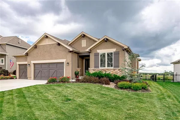 16611 Loiret, Olathe, KS 66062