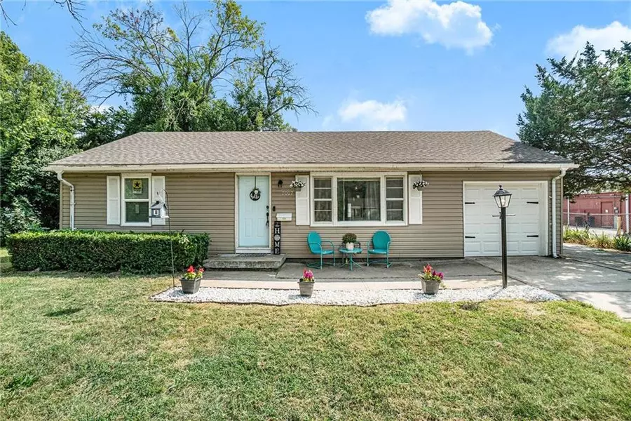 7007 104th, Kansas City, MO 64134