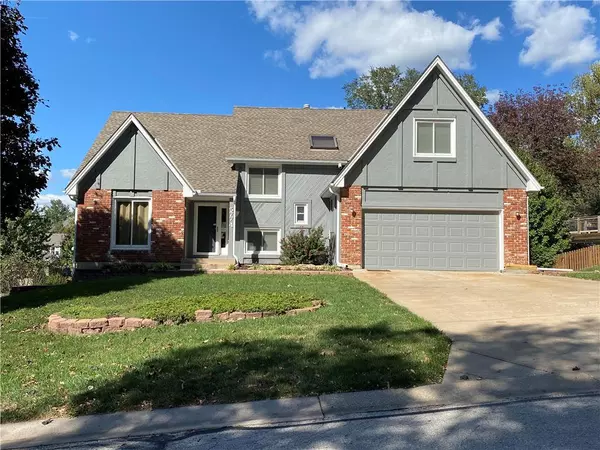 5774 Richards, Shawnee, KS 66216