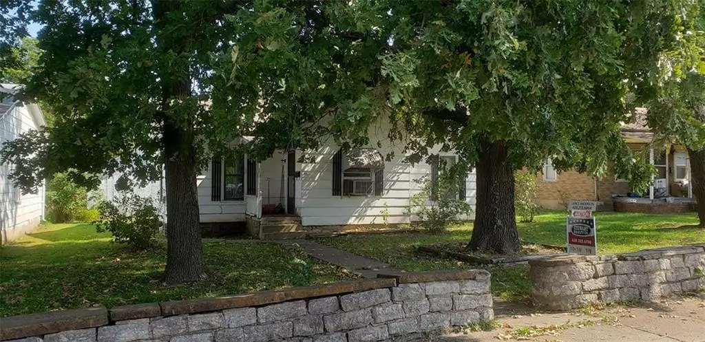 215 Caldwell, Fort Scott, KS 66701