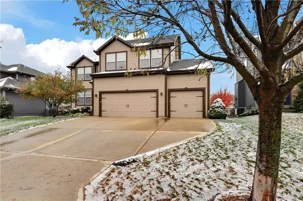 16454 Ripley, Olathe, KS 66062