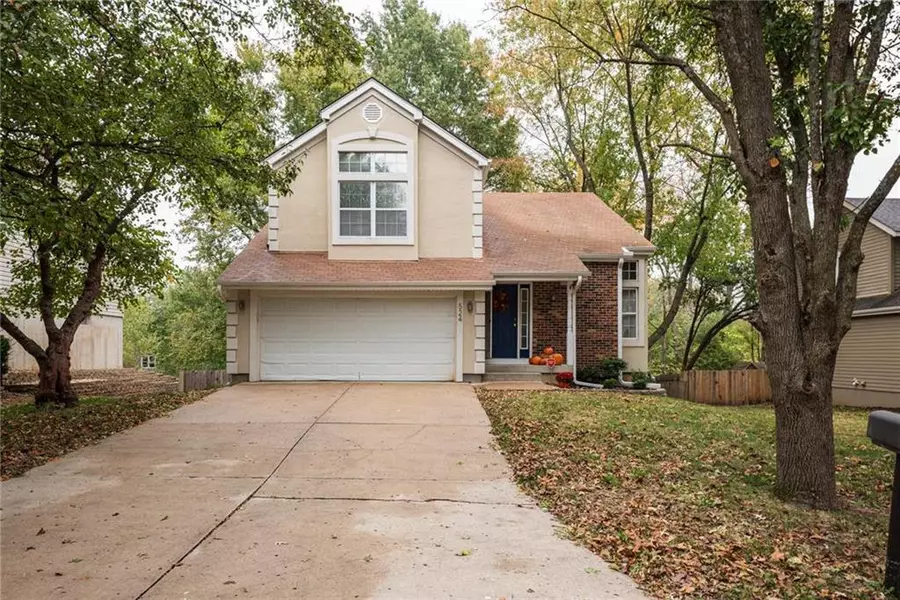 524 41st, Blue Springs, MO 64015