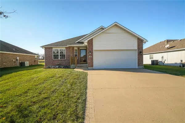 108 Michael, Grain Valley, MO 64029