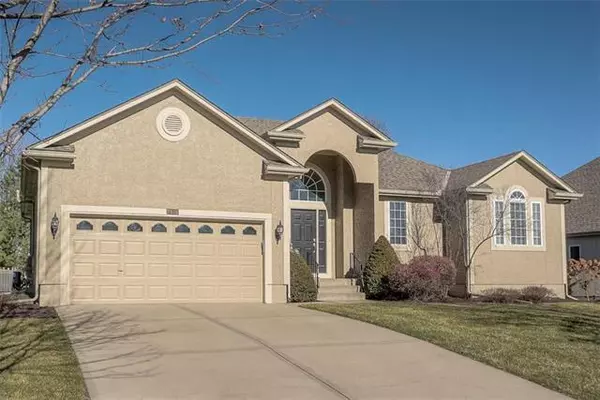 7616 148th, Overland Park, KS 66223