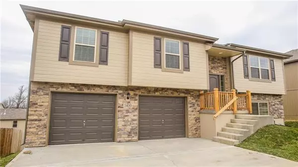 210 Greystone, Grain Valley, MO 64029