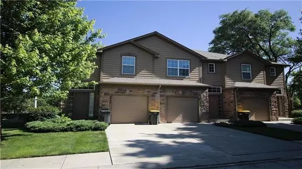 9938 W 87 TER, Overland Park, KS 66212